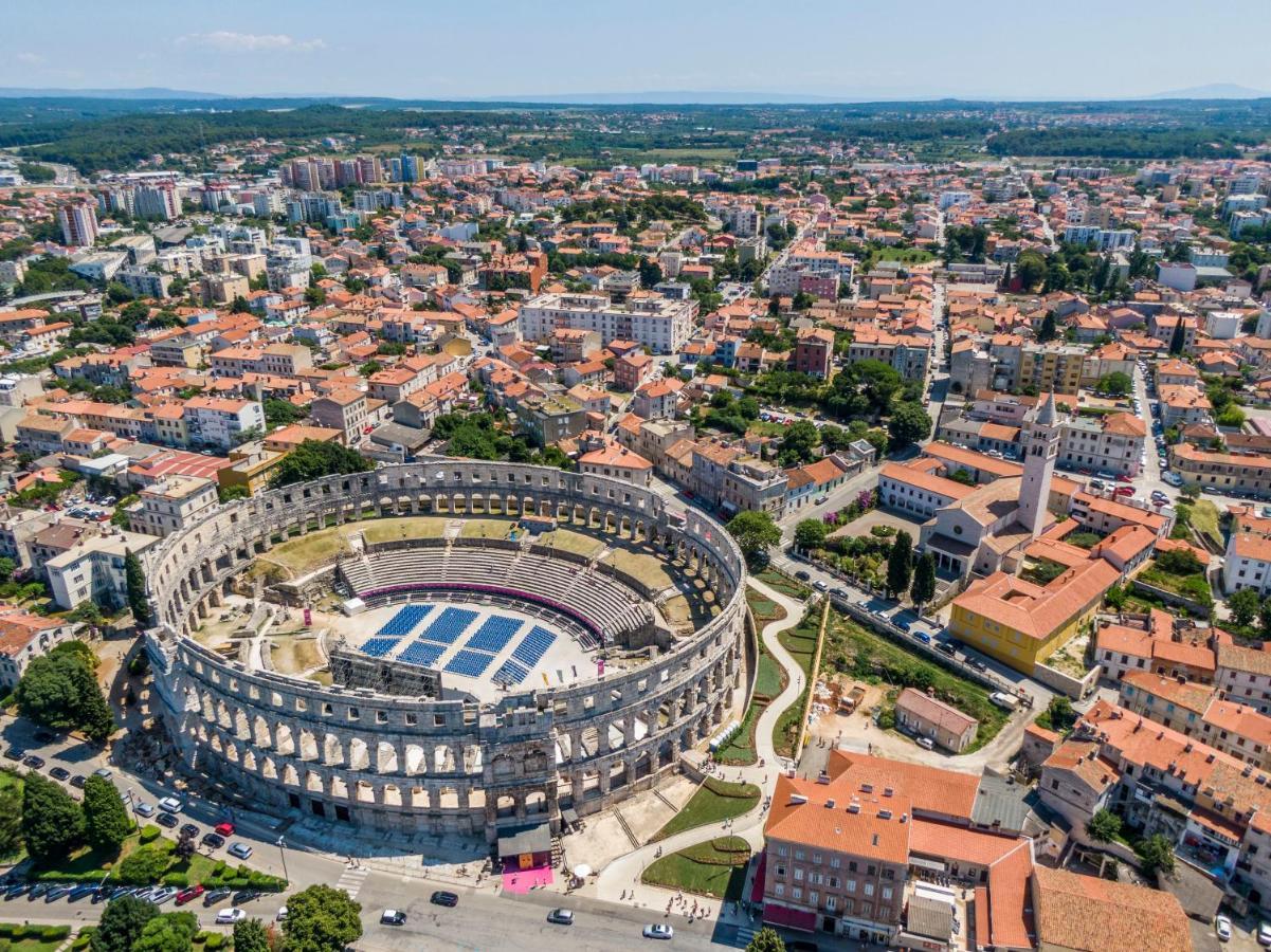 Kuca Za Odmor Lilly Villa Pula Buitenkant foto