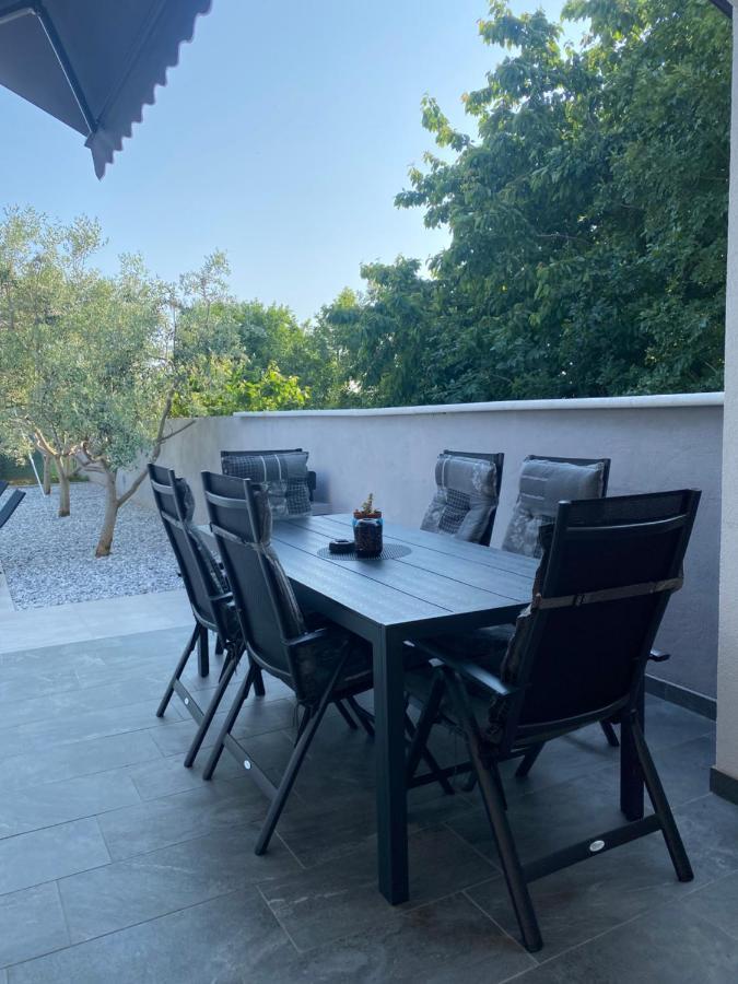 Kuca Za Odmor Lilly Villa Pula Buitenkant foto