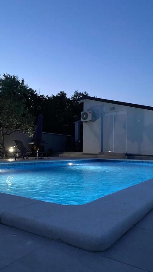 Kuca Za Odmor Lilly Villa Pula Buitenkant foto
